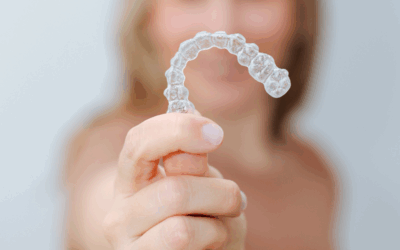 Come pulire l’apparecchio per i denti trasparente: buone abitudini per un trattamento efficace